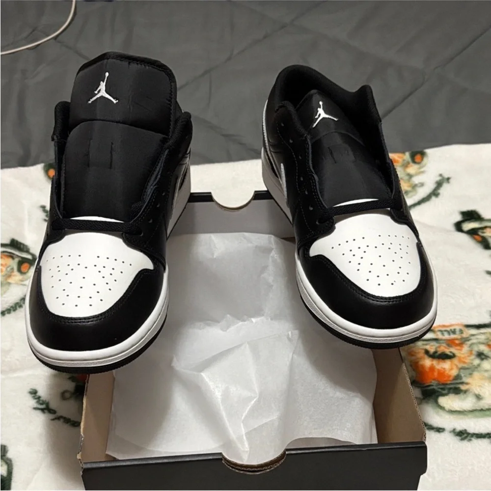 Jordans Black and White Sneakers
